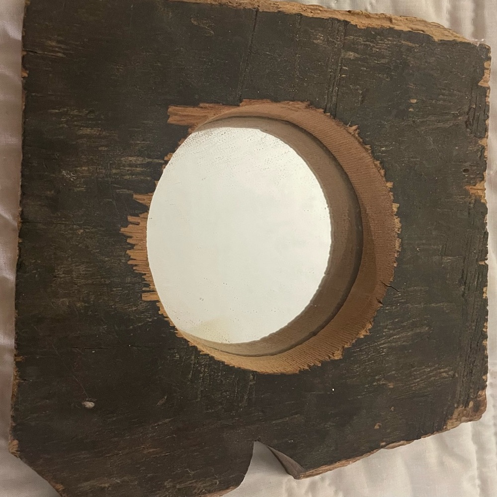 Barnwood mirror decor